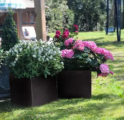 IDEALIST Lite Square Box Contemporary Light Concrete Planter