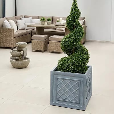 IDEALIST Lite Faux Lead Lattice Planter Light Concrete Square Box