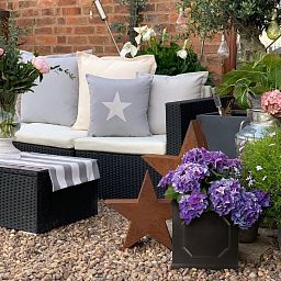 IDEALIST Lite Faux Lead Chelsea Box Square Light Concrete Planter