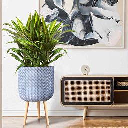 IDEALIST Lite Faceted Effect Planter on Legs