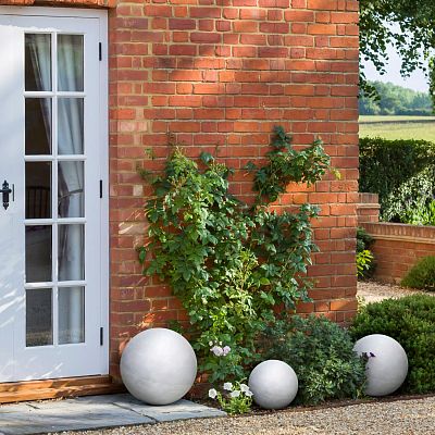 IDEALIST Lite Concrete Effect Outdoor Garden Decorative Ball