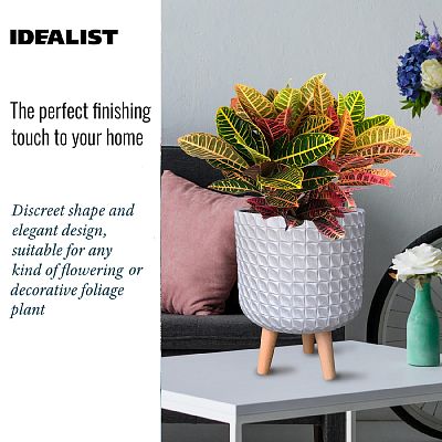IDEALIST Lite Faceted Effect Planter on Legs