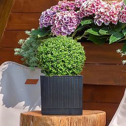 IDEALIST Lite Ribbed Square Outdoor Planter