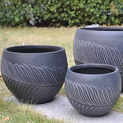 IDEALIST Lite Leaf Embossed Ball Planter