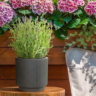 IDEALIST Lite Vertical Ribbed Cylinder Outdoor Planter