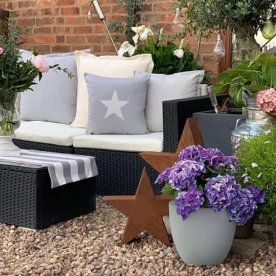 IDEALIST Lite Contemporary Light Concrete Egg Planter