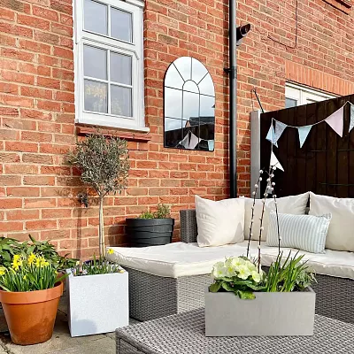 IDEALIST Lite Window Box Light Concrete Planter