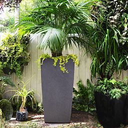 IDEALIST Lite Tall Tapered Contemporary Light Concrete Planter