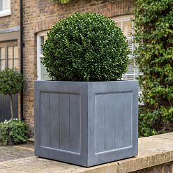 IDEALIST Regency Light Stone Square Garden Planter