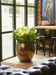 Ceramic Round Lined Glossy Planter Pot In/Out