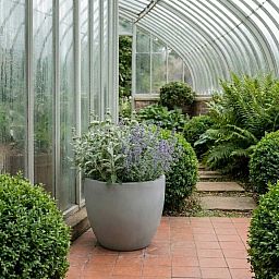 IDEALIST Lite Contemporary Light Concrete Egg Planter