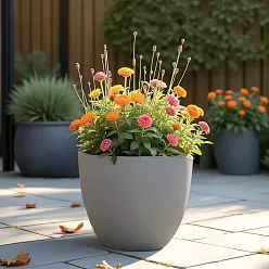 IDEALIST Lite Contemporary Light Concrete Egg Planter