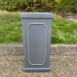 IDEALIST Lite Faux Lead Chelsea Light Concrete Tall Square Planter