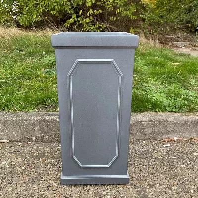 IDEALIST Lite Faux Lead Chelsea Light Concrete Tall Square Planter