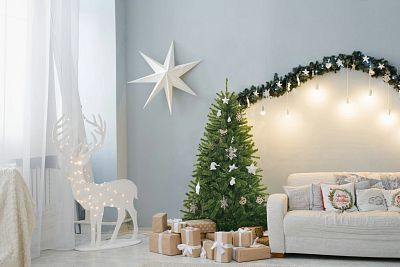 XMMS Limerick Artificial Christmas Tree with Tree Skirt & Cotton Gloves Fir Green Needles