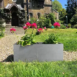 IDEALIST Lite Contemporary Light Concrete Trough Planter