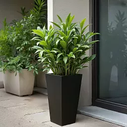 IDEALIST Lite Tall Tapered Contemporary Light Concrete Planter