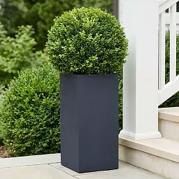 IDEALIST Lite Tall Square Contemporary Light Concrete Planter
