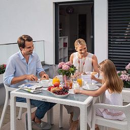 LECHUZA Patio Dining Garden Table
