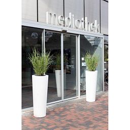 PREMIUM KONUS Tall Plastic Planter