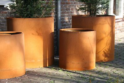 Atlas Round Tall Corten Steel Outdoor Planter