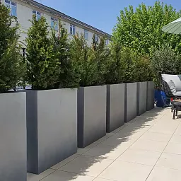 IDEALIST Lite Narrow Contemporary Light Concrete Trough Planter