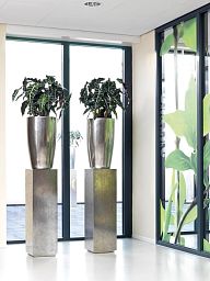Pandora Leaf 60 Round Tall Polystone Indoor Planter
