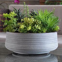 IDEALIST Lite Large Ribbed Light Concrete Bowl Planter