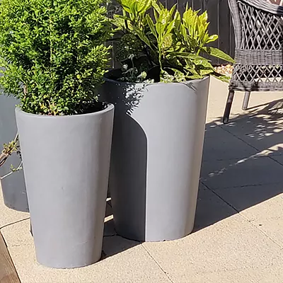 IDEALIST Lite Contemporary Round Light Concrete Planter