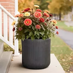 IDEALIST Lite Ribbed Round Outdoor Planter