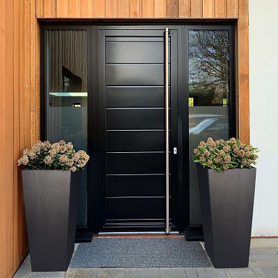 IDEALIST Lite Tall Tapered Contemporary Light Concrete Planter