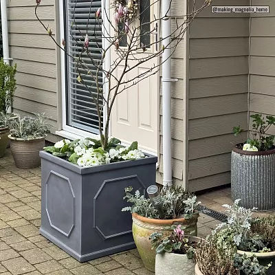 IDEALIST Lite Faux Lead Chelsea Box Square Light Concrete Planter