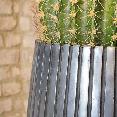 Lines Round Tall Polystone Indoor Planter