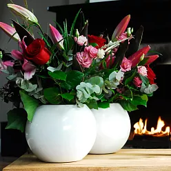 Round Fiberstone Planter by Idealist Premium BETH Glossy