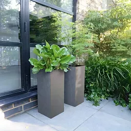 IDEALIST Lite Tall Square Contemporary Light Concrete Planter