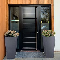 IDEALIST Lite Tall Tapered Contemporary Light Concrete Planter