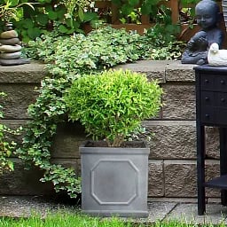 IDEALIST Lite Faux Lead Chelsea Box Square Light Concrete Planter