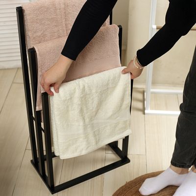 Froppi Bamboo Free Standing Towel Rack, Wooden Towel Holder and Ladder with 3 Bars
