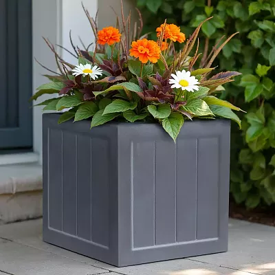 IDEALIST Regency Light Stone Square Garden Planter