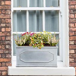 IDEALIST Lite Faux Lead Chelsea Light Concrete Through Planter