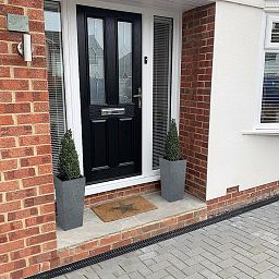 IDEALIST Lite Textured Concrete Effect Tall Tapered Outdoor Planter