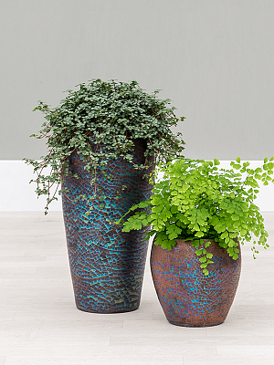 Amora Couple Glazed Clay Round Planter