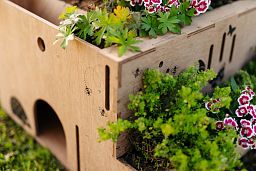 WildPod Mini 2-in-1 Outdoor Planter and Wildlife House by Bio Scapes