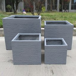 IDEALIST Lite Ribbed Light Concrete Square Planter