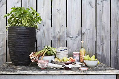 Round Resin Row Planter by Cadix Capi Tutch Vase Elegance Low