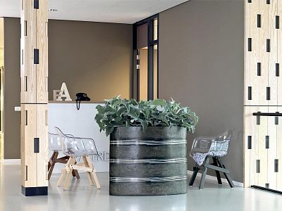 Cosmos Roomdivider Polystone Outdoor Planter
