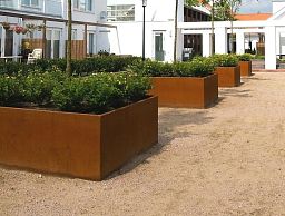 Andes Low Cube Corten Steel Outdoor Planter