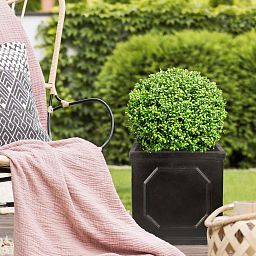 IDEALIST Lite Faux Lead Chelsea Box Square Light Concrete Planter