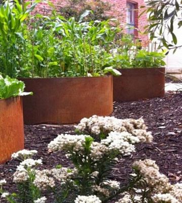 Atlas Round Tall Corten Steel Outdoor Planter