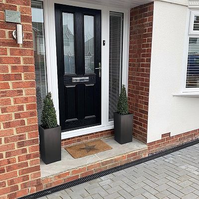 IDEALIST Lite Tall Square Contemporary Light Concrete Planter